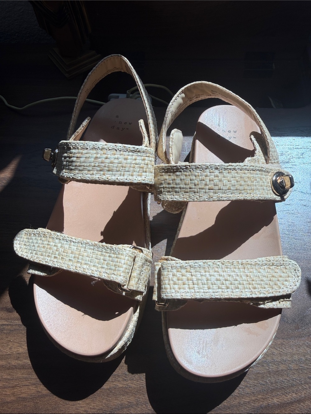 Women platform sandals new day Beige Straw-Style Adjustable Sandals